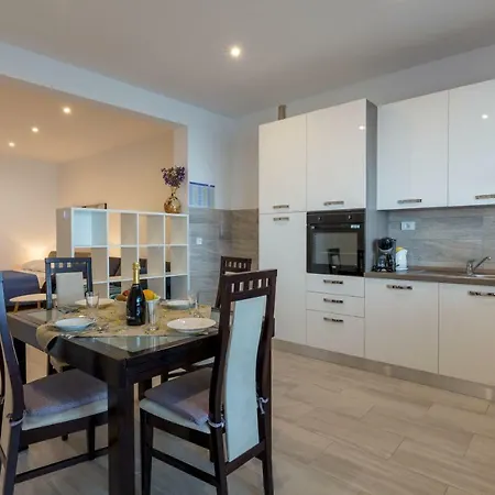 Marsic Appartement Podstrana