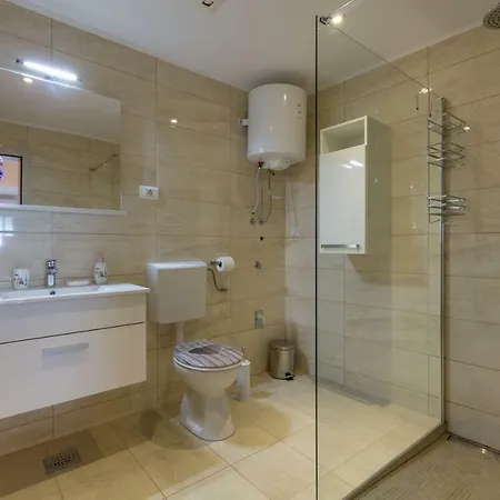 Apartment Marsic *