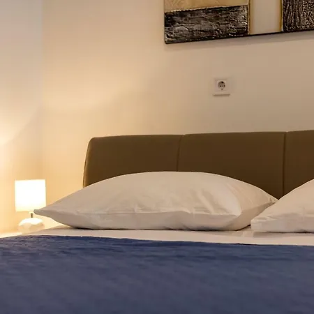 Apartment Marsic *